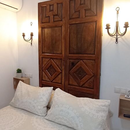 El Detalle Apartamento Y Estudio Саара-де-ла-Сьерра Экстерьер фото